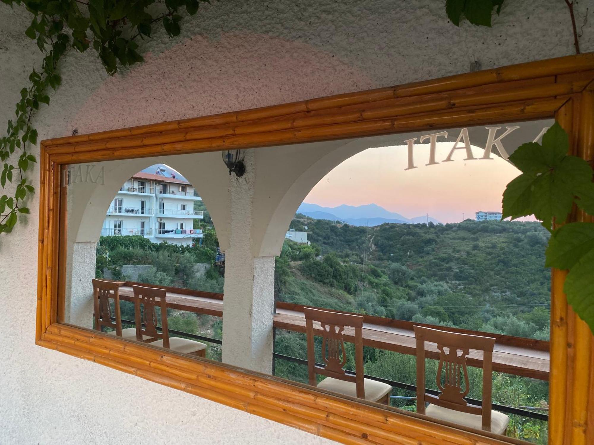 Itaka Hotel Lukova 外观 照片